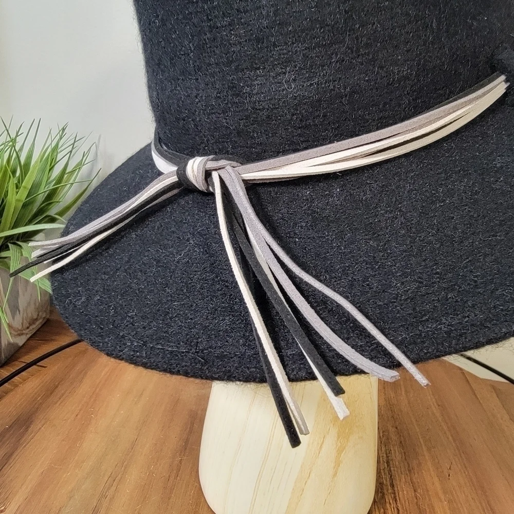 Pretty Persuasions Black wool blend Wide Brim Fedora Winter Hat Women's OS